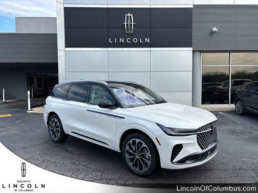 2025 Lincoln Nautilus Reserve