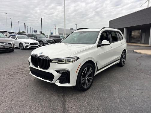 Alpine White 2021 BMW X7 xDrive40i