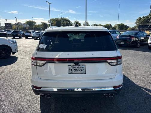 2025 Lincoln Aviator Premiere