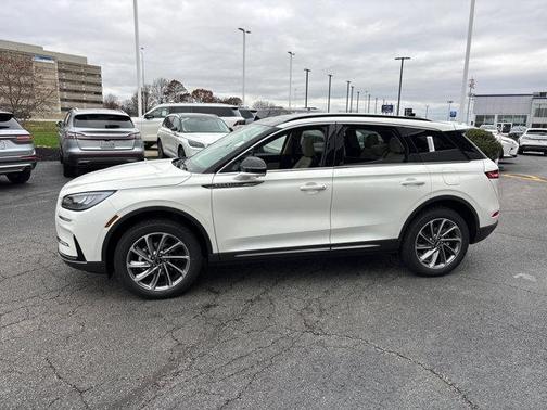 2026 Lincoln Corsair Premiere