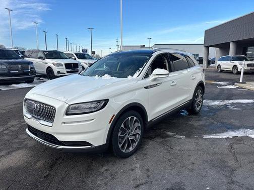 2022 Lincoln Nautilus Reserve