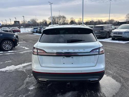 2022 Lincoln Nautilus Reserve