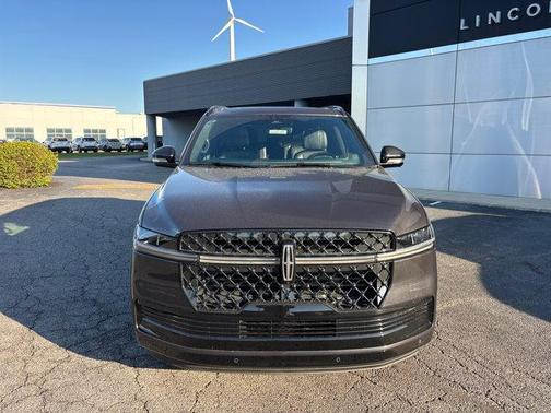 Starlight Gray Premium Colorant 2026 Lincoln Navigator Reserve