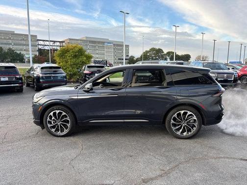 2024 Lincoln Nautilus Reserve