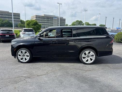 2025 Lincoln Navigator Black Label