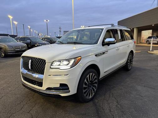 2023 Lincoln Navigator Black Label
