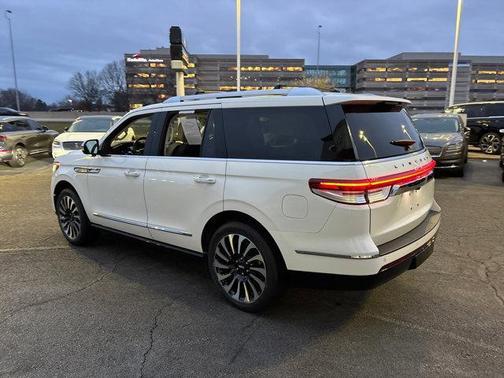 2023 Lincoln Navigator Black Label