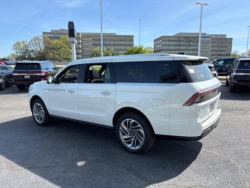2025 Lincoln Navigator Reserve