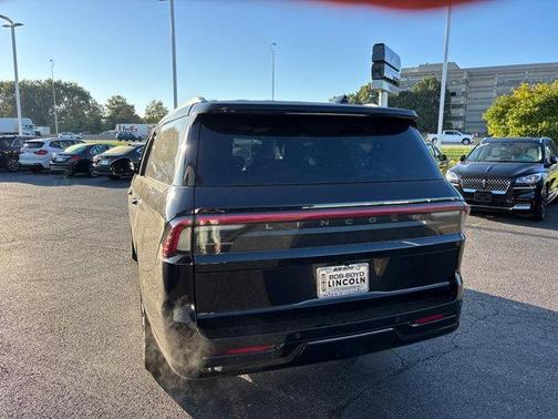 2025 Lincoln Navigator Black Label