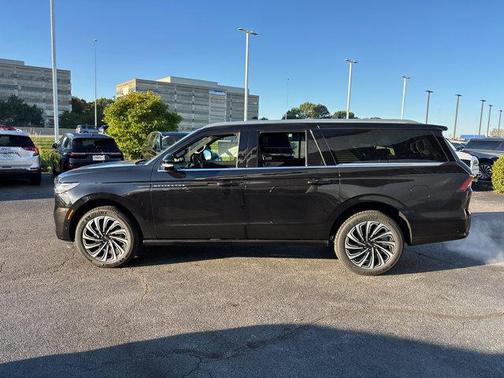 2025 Lincoln Navigator Black Label