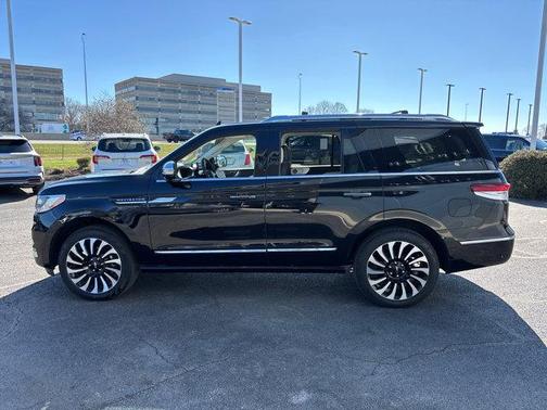 2024 Lincoln Navigator Black Label