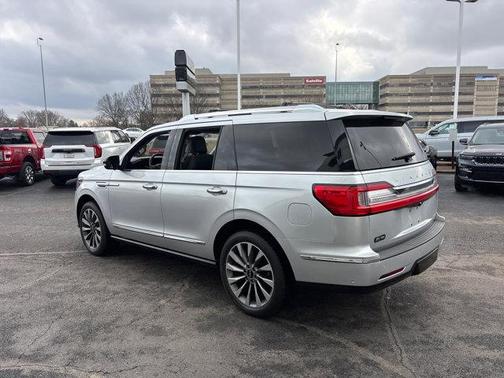 2019 Lincoln Navigator Select