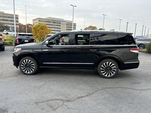 2024 Lincoln Navigator Black Label