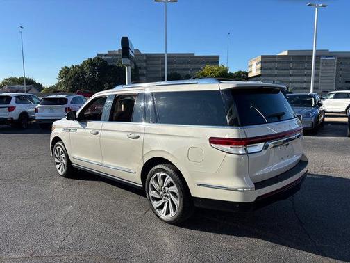 2022 Lincoln Navigator Reserve