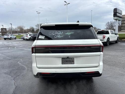 2026 Lincoln Navigator Reserve