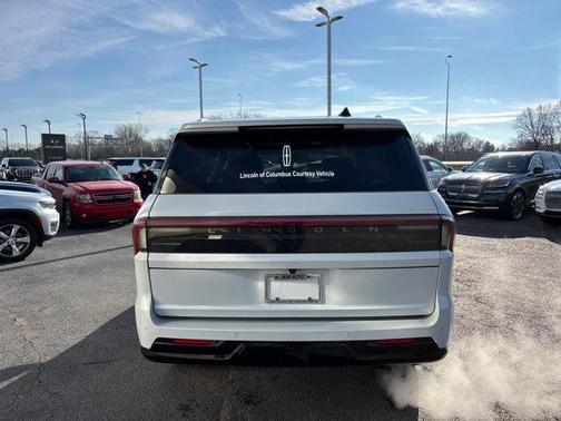 2025 Lincoln Navigator Reserve