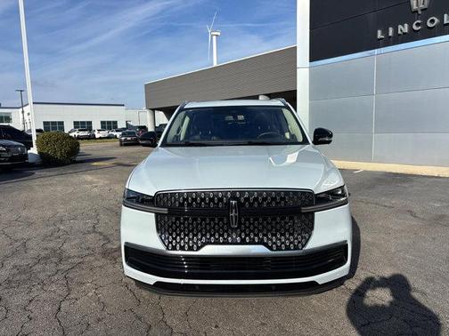 2025 Lincoln Navigator Reserve