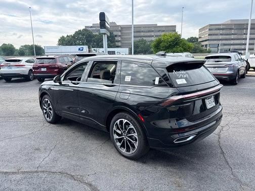 2025 Lincoln Nautilus Reserve