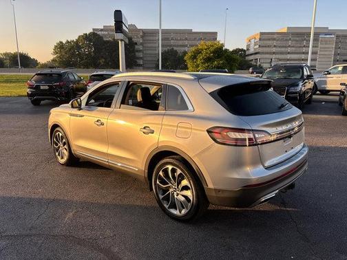 2021 Lincoln Nautilus Reserve