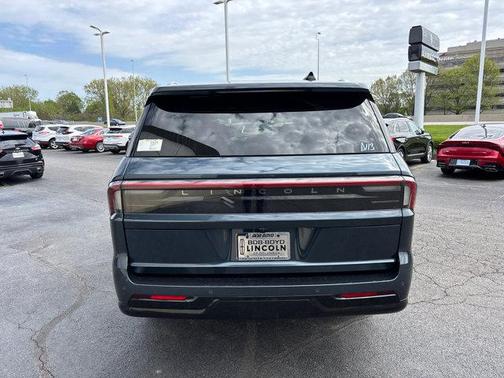 2025 Lincoln Navigator Reserve
