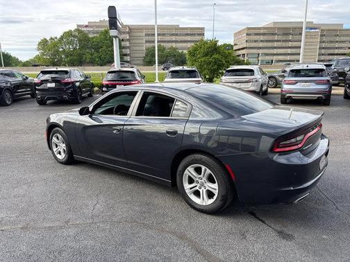 2017 Dodge Charger SE