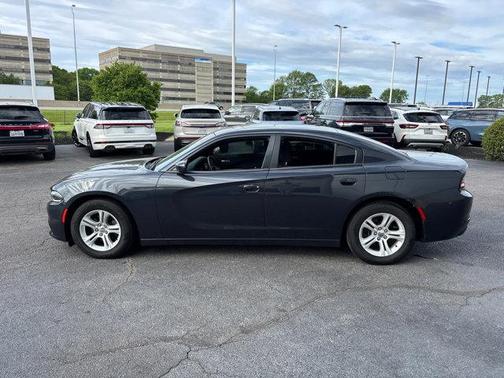 2017 Dodge Charger SE