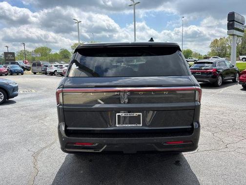 2025 Lincoln Navigator Reserve