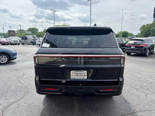 2025 Lincoln Navigator Reserve