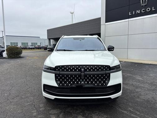 2025 Lincoln Navigator Black Label