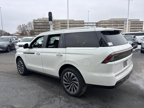 2025 Lincoln Navigator Black Label