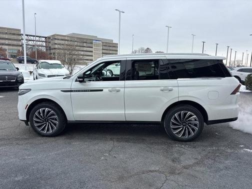 2025 Lincoln Navigator Black Label