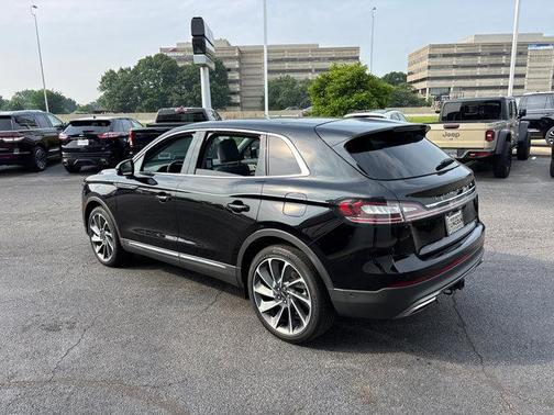 2023 Lincoln Nautilus Reserve