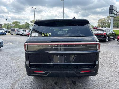 2025 Lincoln Navigator Reserve