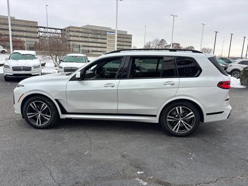 2023 BMW X7 xDrive40i