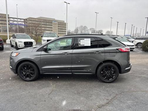 2023 Ford Edge SE