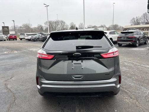 2023 Ford Edge SE