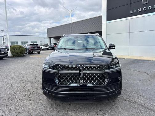 2025 Lincoln Navigator Black Label