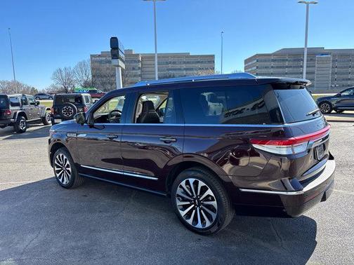 2023 Lincoln Navigator Reserve
