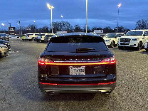 2020 Lincoln Nautilus Reserve