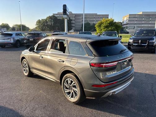 2025 Lincoln Corsair Premiere