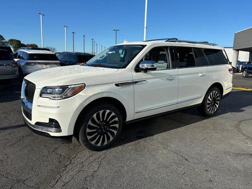 2024 Lincoln Navigator Black Label