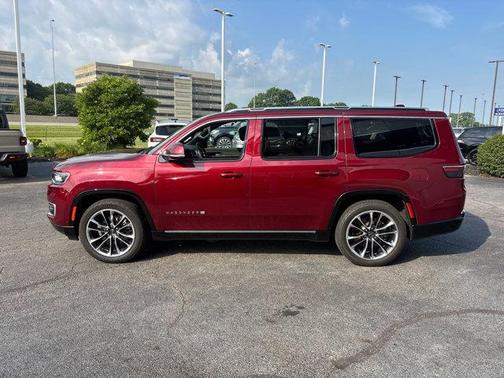 2022 Jeep Wagoneer Series III 4x4