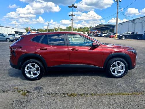 2024 Chevrolet Trax LS
