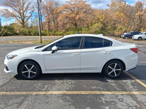 2020 Subaru Impreza Premium Sedan