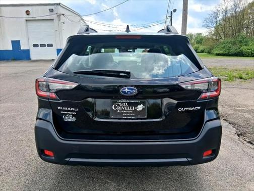 2023 Subaru Outback Base