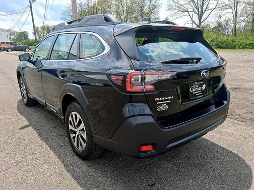 2023 Subaru Outback Base