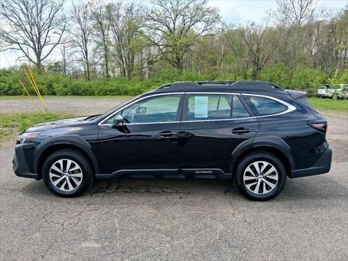 2023 Subaru Outback Base