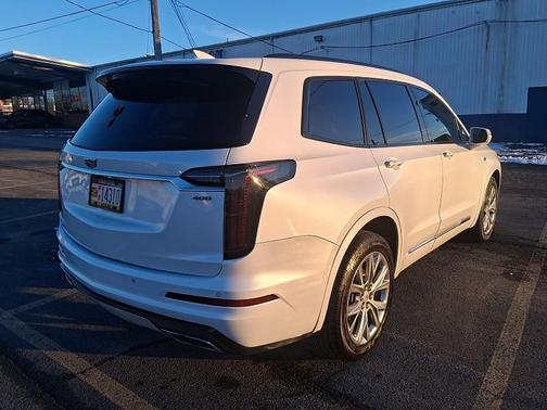 White 2020 Cadillac XT6 Sport AWD