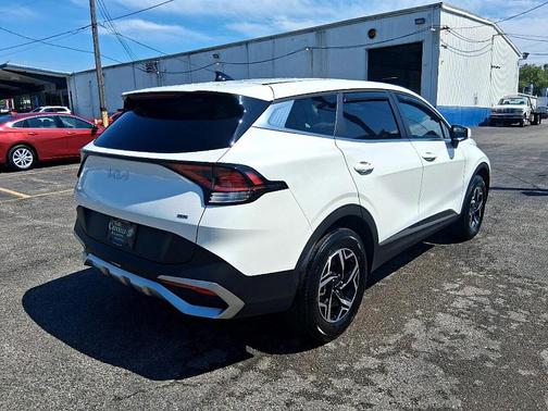 2024 Kia Sportage LX