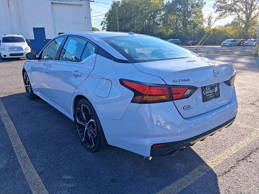 2024 Nissan Altima SR FWD